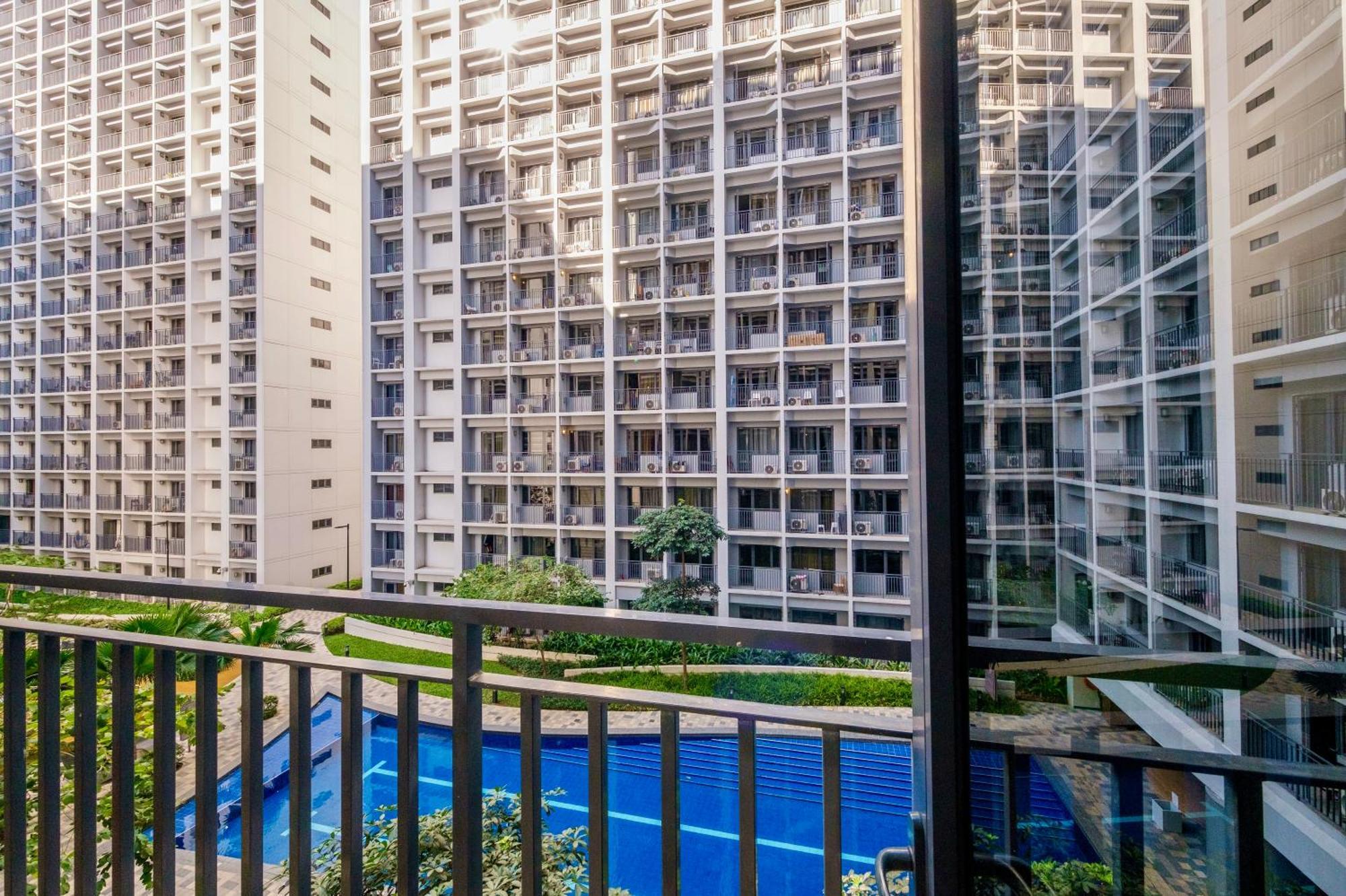 Mall Of Asia Condo With Balcony Facing Pool @ Shore2 Manila Exterior photo